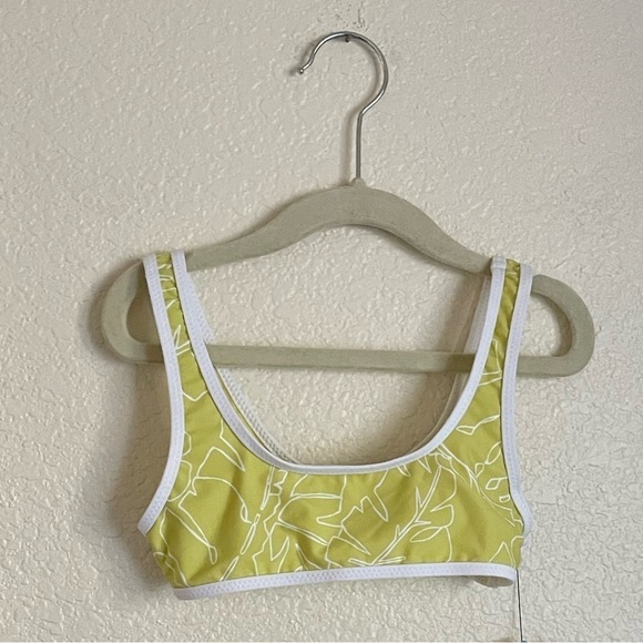 Volcom Girls Tropicoco Crop Bikini Top 7 Citron White NEW - Picture 2 of 6